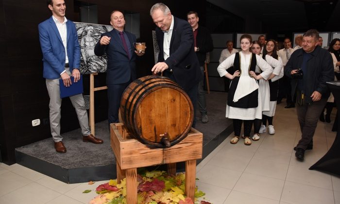 Završnica „Dana Matice hrvatske u Brotnju“ i „Kušanje mladog vina“ donose bogat kulturni program